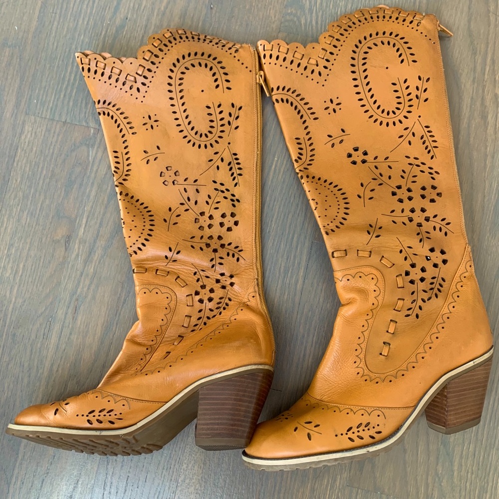 Women Boots GOLF Laser Cut Brown Size 7 (38).